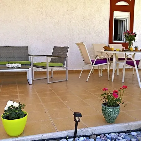 Vila Kalathos Sea View *