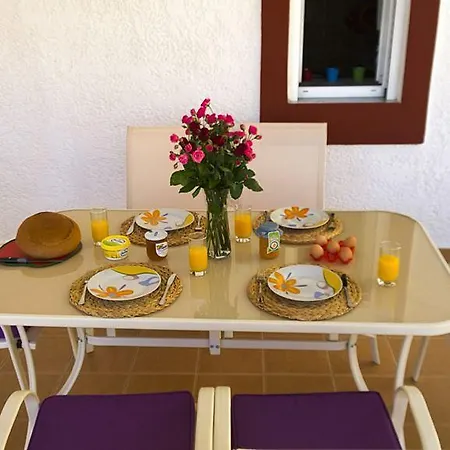 Kalathos Sea View Vila *